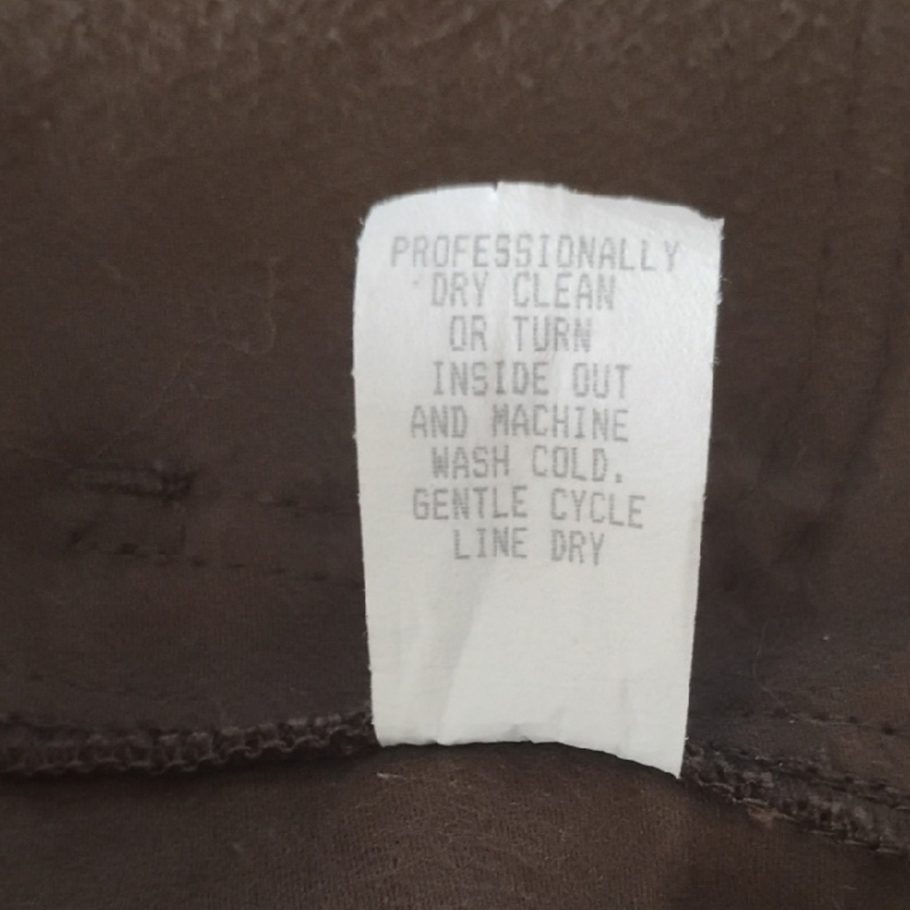 Filson Brown Vest Timeless Style. Workman Style. Size Large. - Picture 6 of 6